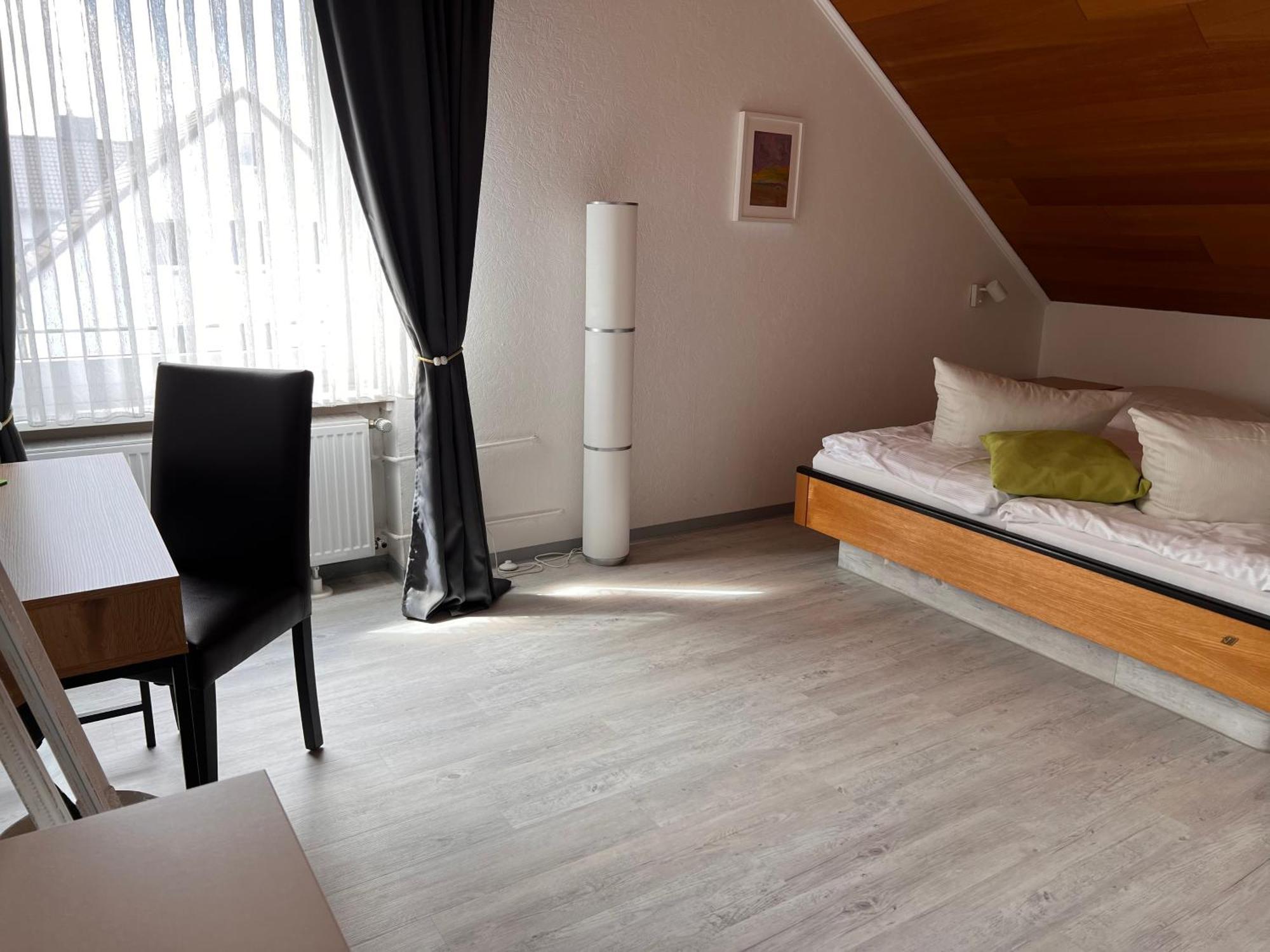 Hotel Restaurant Koerber Garbsen Eksteriør billede