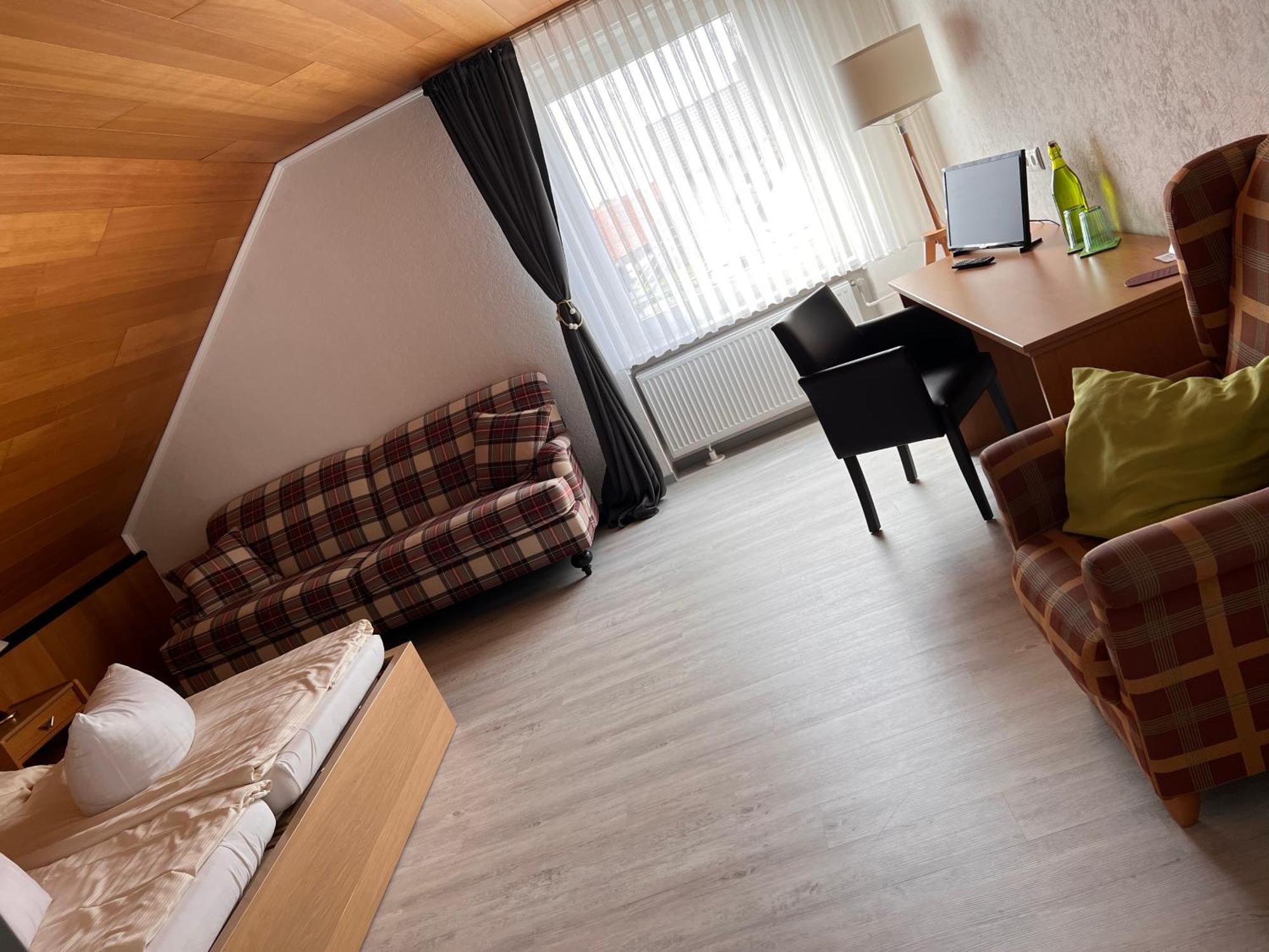 Hotel Restaurant Koerber Garbsen Eksteriør billede